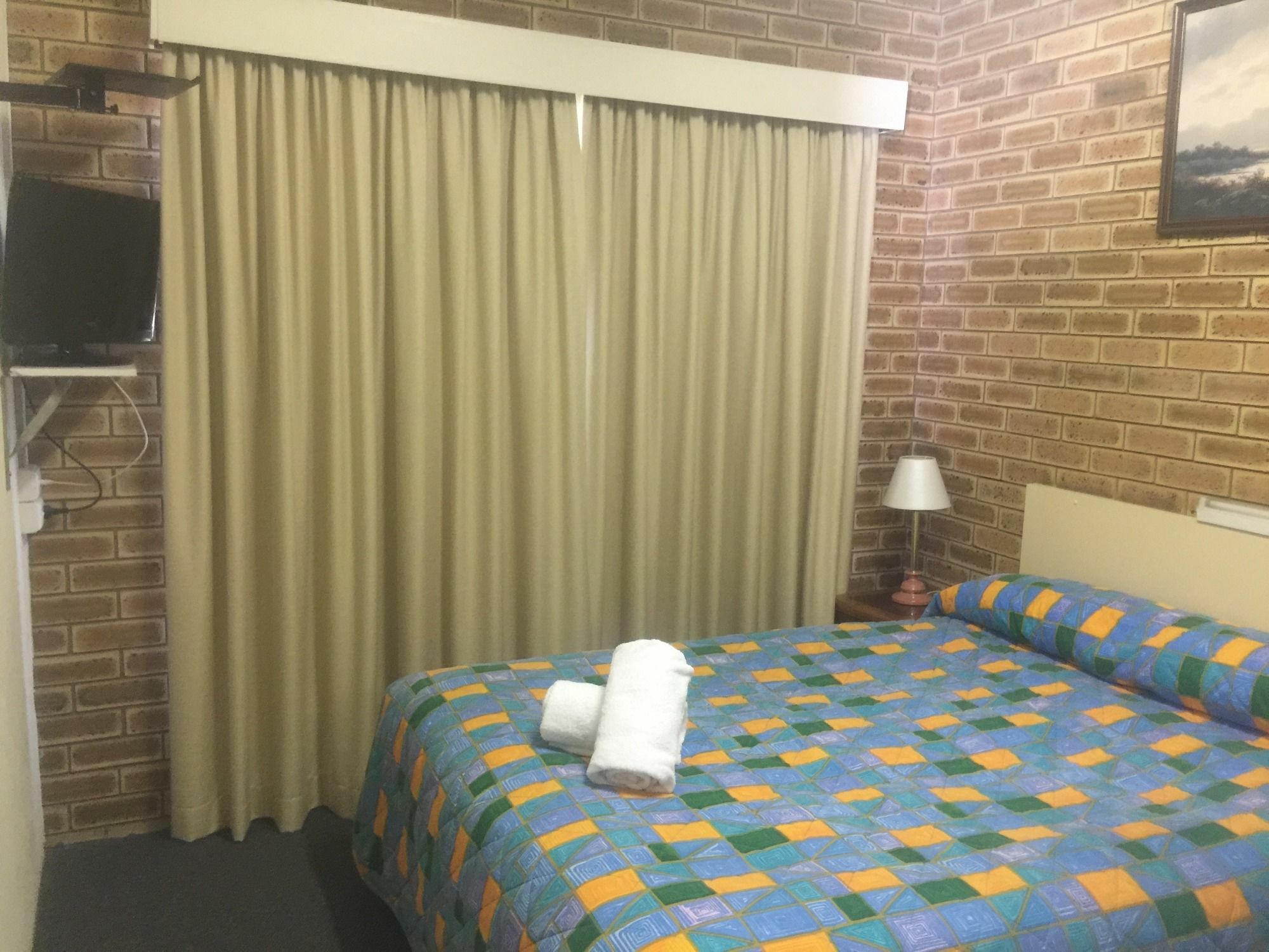 Blue Violet Motor Inn トゥーンバ エクステリア 写真